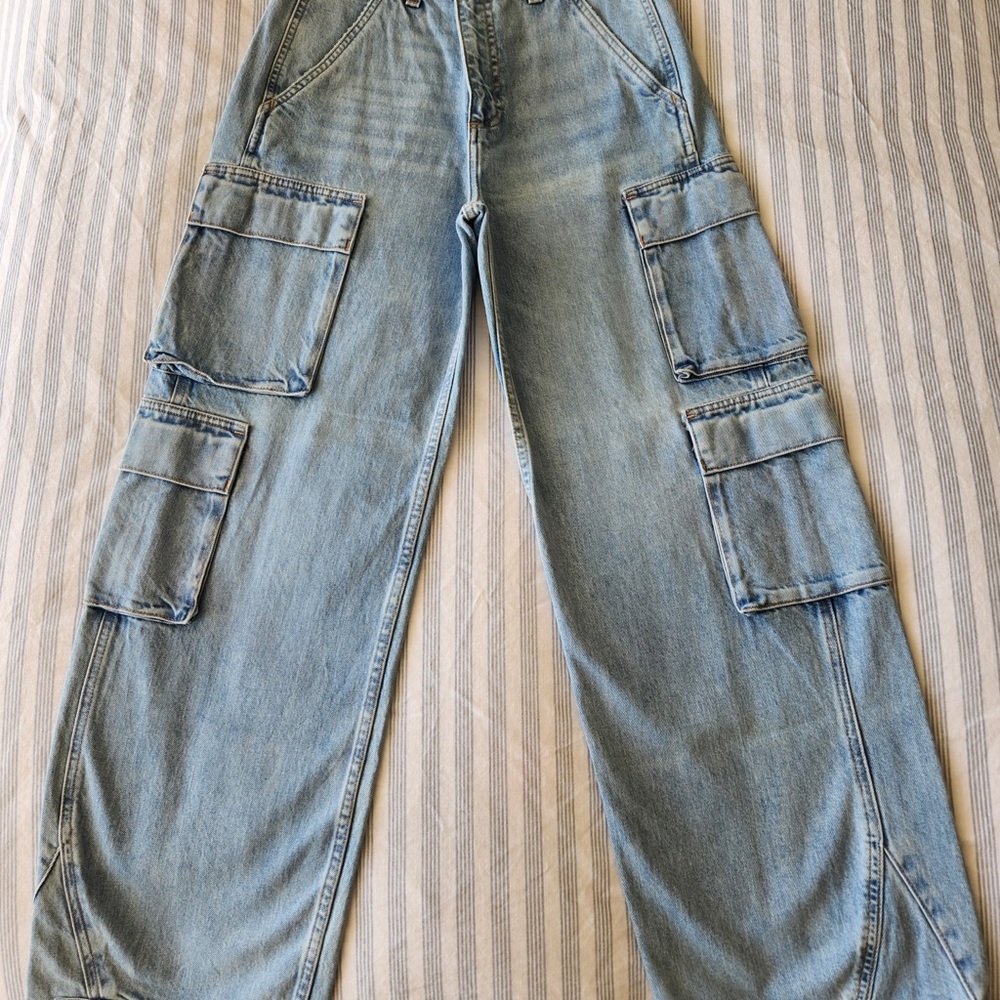 Denim Forum Relaxed Fit Cargo Jeans - Light Blue